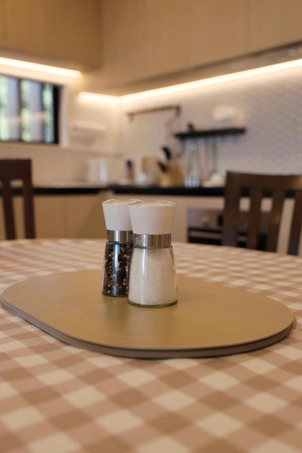 Luxury Brand New Designer Living Apartment Auckland Luaran gambar
