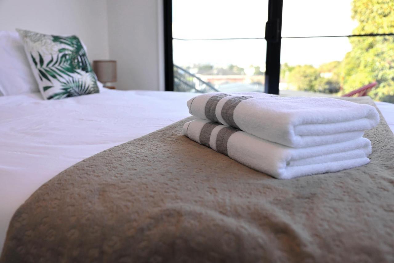 Luxury Brand New Designer Living Apartment Auckland Luaran gambar